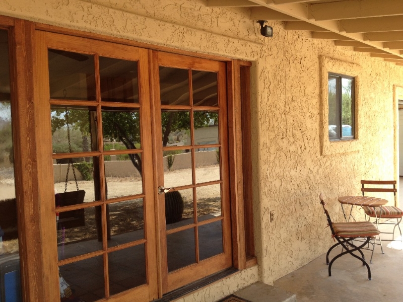 This cafe table and chairs is only one of many outdoor seating areas.